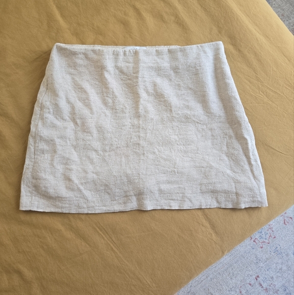 Abercrombie & Fitch Dresses & Skirts - Abercrombie & Fitch Light Beige Pencil Skirt